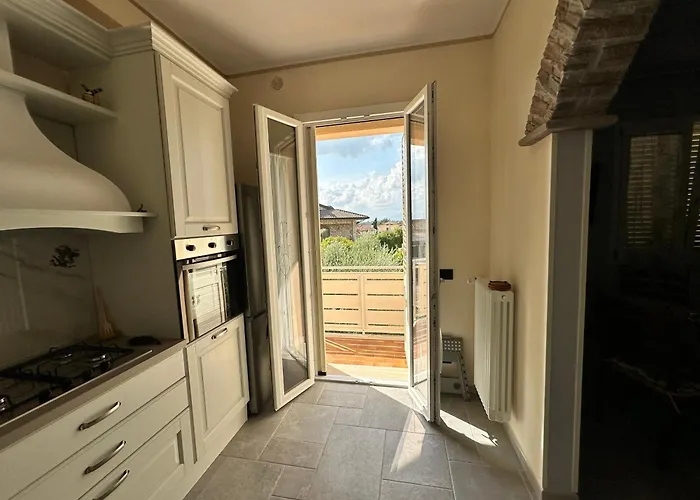 Casa In Mezzo Agli Ulivi *